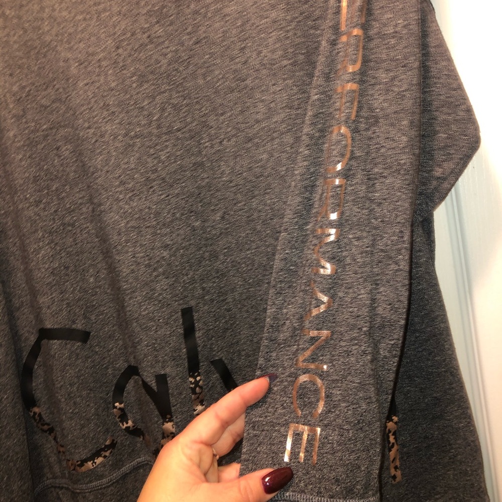 Shirt - Picture 2 of 4